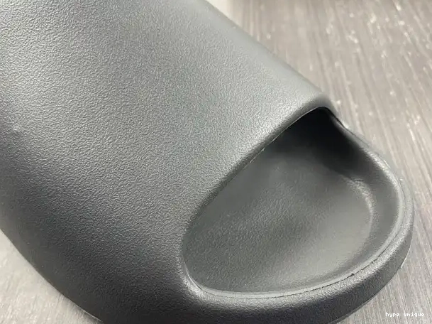 hype Onyx Slide Adidas Yeezy HQ6448 0324